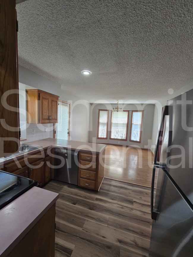 Photo - 6636 W 152nd St