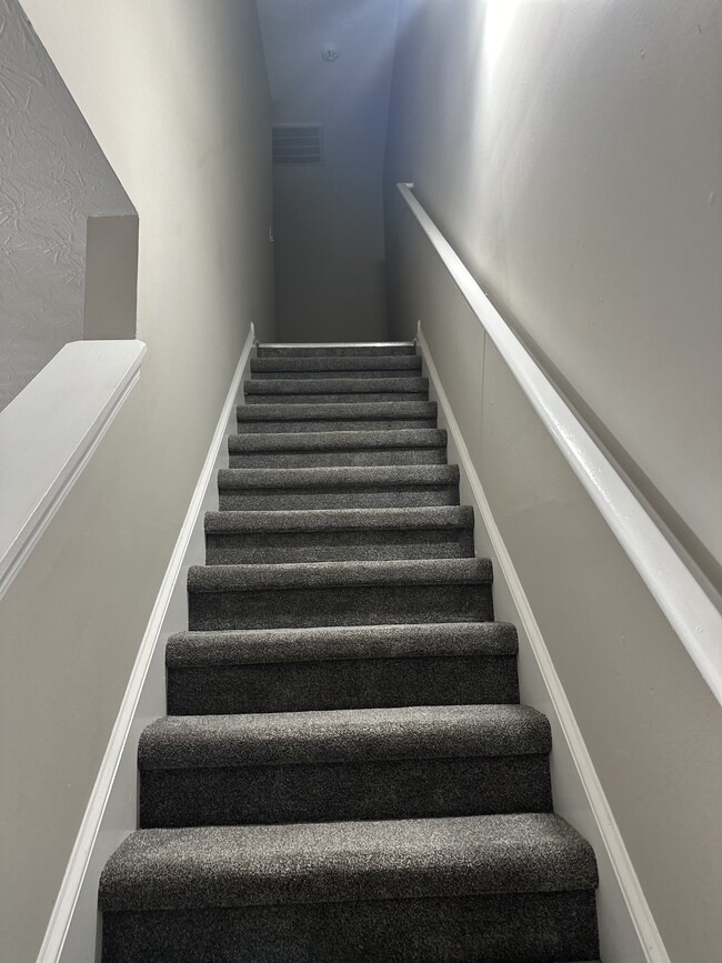 Photo - 6305 Ellenwood Dr