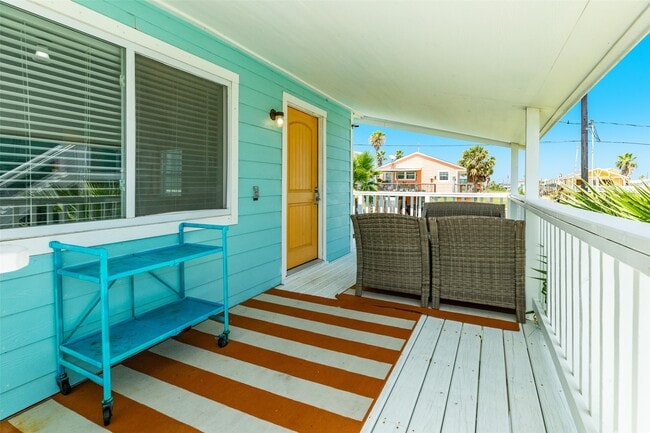 Photo - 4015 Oleander Dr