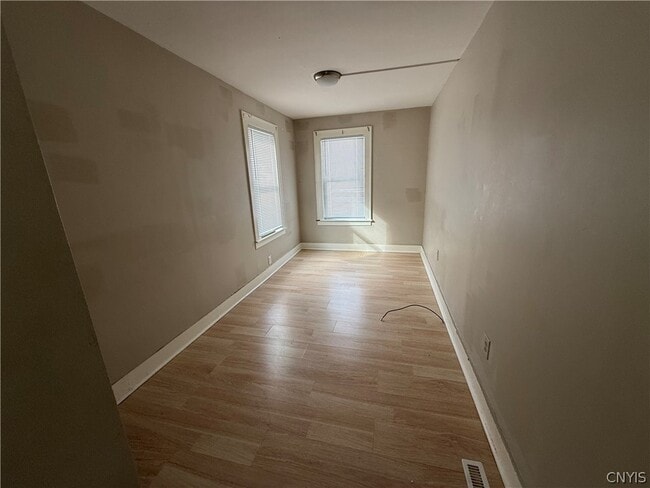 Photo - 135 Culbert St