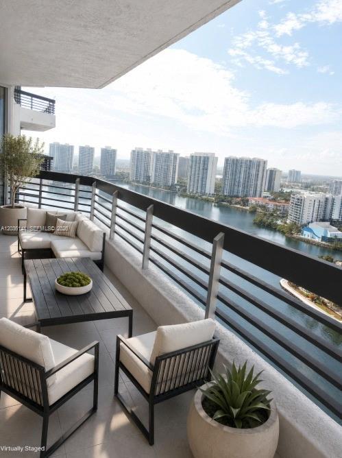 Photo - 3530 Mystic Pointe Dr Unidad 2902