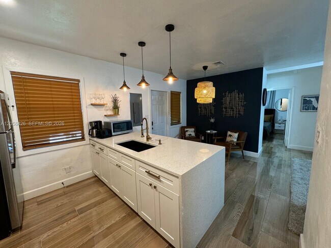 Photo - 207 SW 11th St