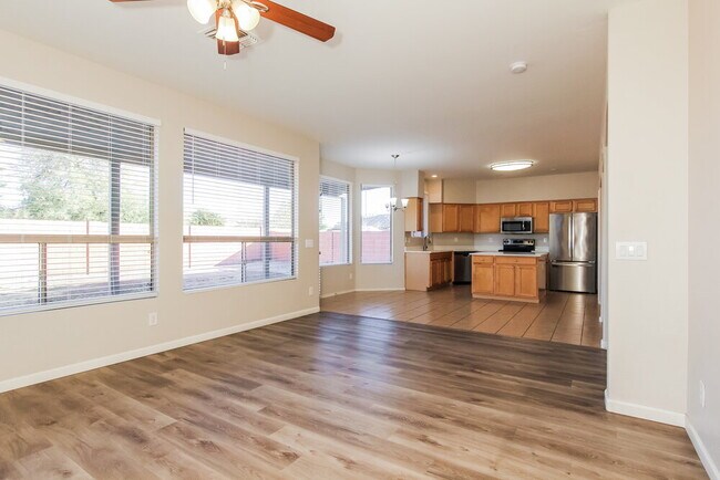 Photo - 3918 Escuda Dr