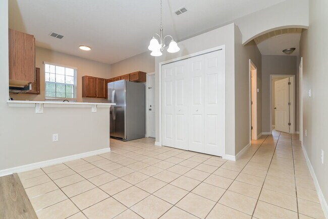 Photo - 531 Bluff Pass Dr