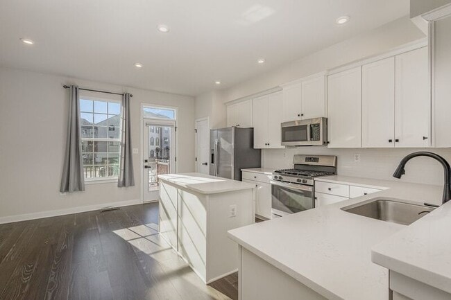 Photo - 1002 Alum Spring Rd