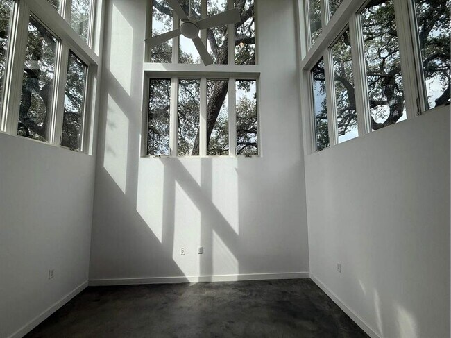 Photo - 1208 Woodland Ave