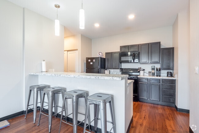 4BR, 4BA - 1,296SF - Kitchen - The Annex of Oshkosh