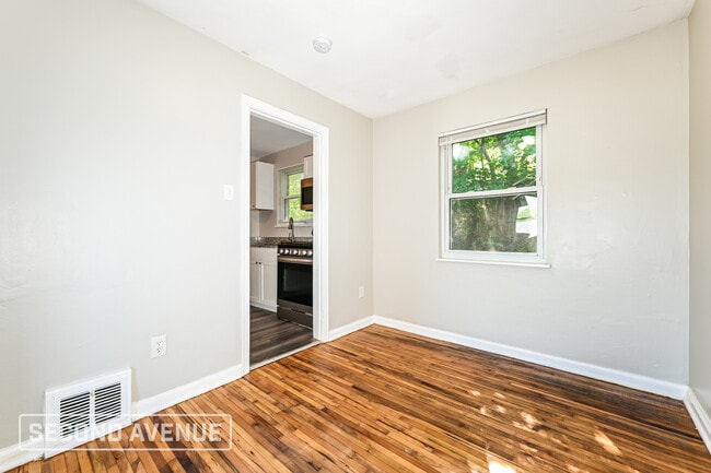 Photo - 3541 York St