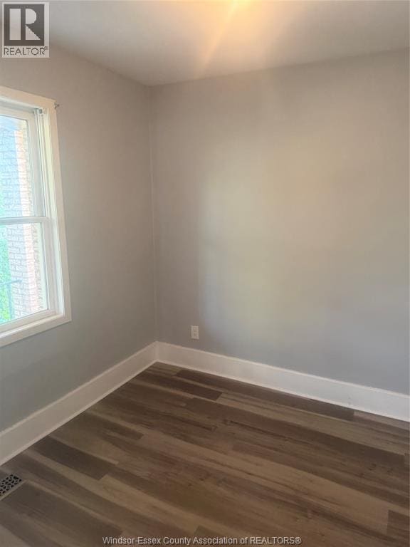 Photo - 1536 Marentette Ave