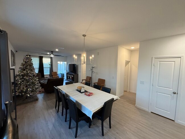 Photo - 16527 Pine Arrow Dr