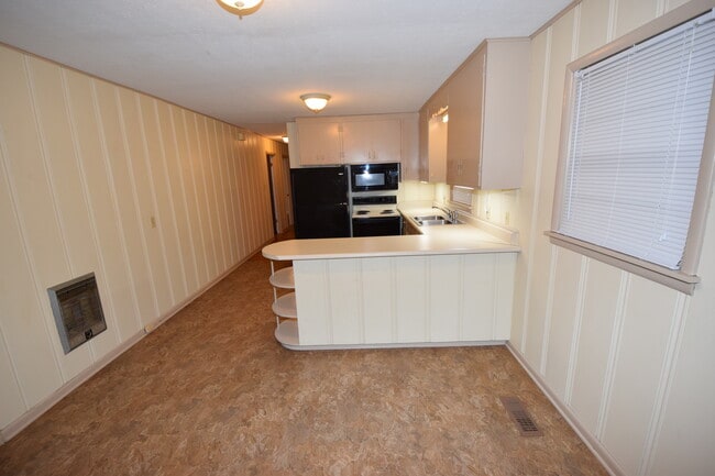 Photo - 26444 US Highway 72