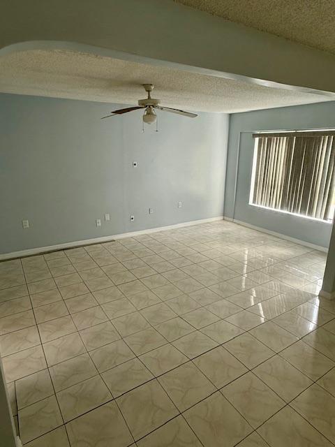 Photo - 11 Hemlock Circle Ter