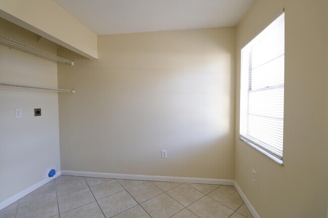 Photo - 2016 S 10th St