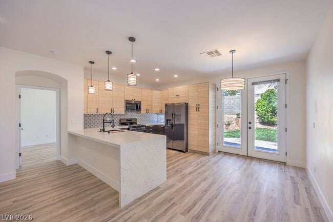 Building Photo - 2609 Country Mile Dr