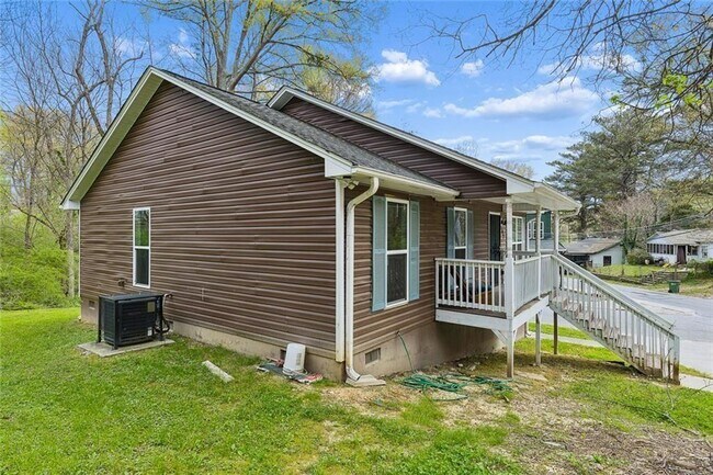 Photo - 67 Johnson Rd NW