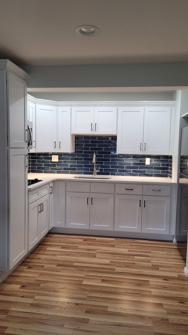 Building Photo - 49 Moshier St Unit One bedroom