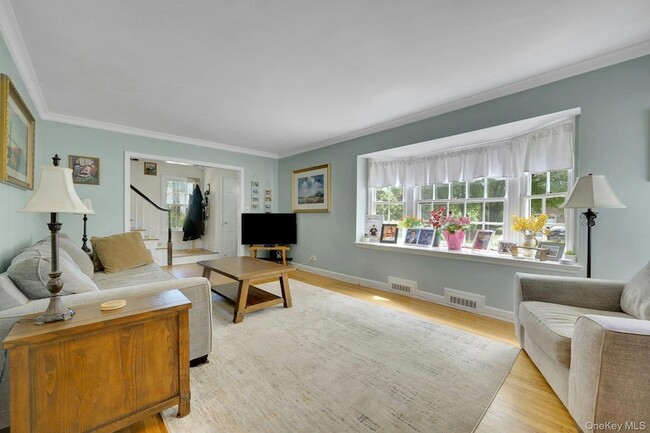 Photo - 29 Deerfield Ave