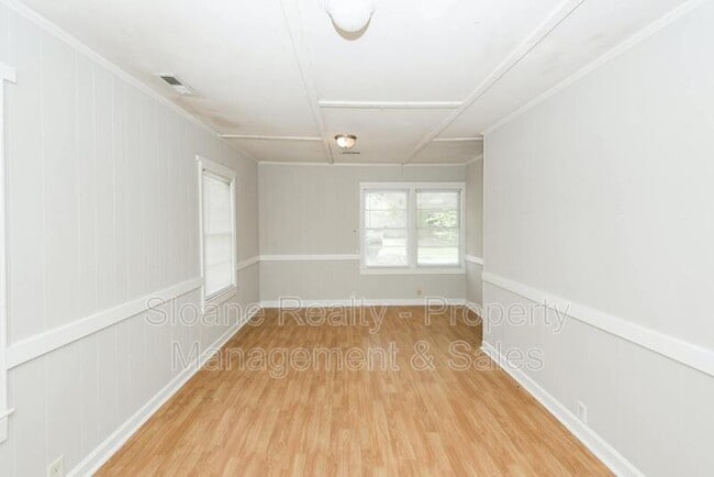 Photo - 2212 Townsend Rd