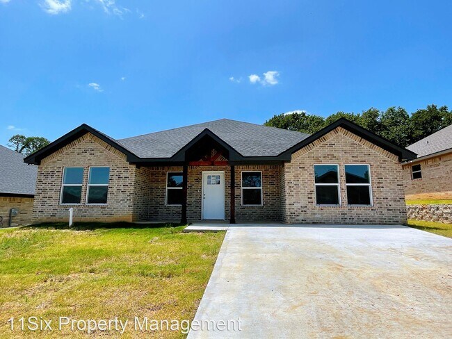 4 br, 2 bath House - 87 Watch Hill Dr - 4 br, 2 bath House - 87 Watch Hill Dr