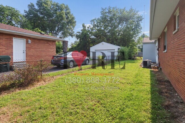 Photo - 906 Garvey Rd