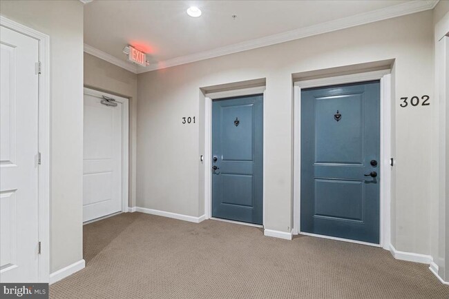 Photo - 6501 Walcott Ln Unit 301