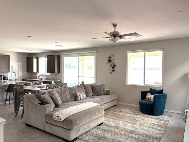 Photo - Beautiful 4 Bedroom Home in Aliante Community