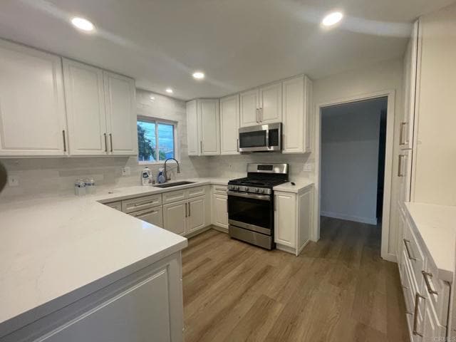 Photo - 972 Maria Way