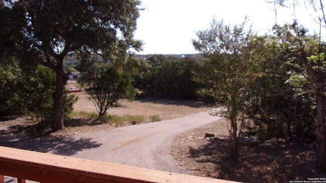 Photo - 252 Sir Winston Dr