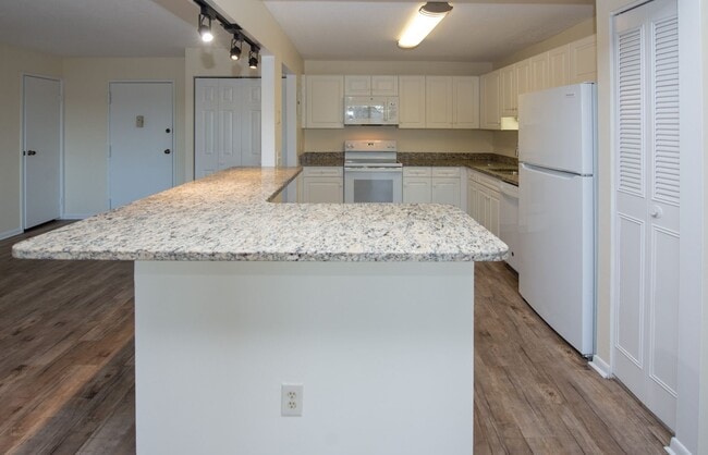 Photo - Chestnut Hill South