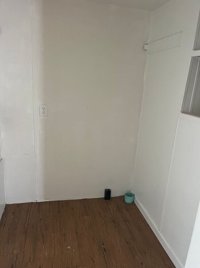 Photo - Well maintained mobile home