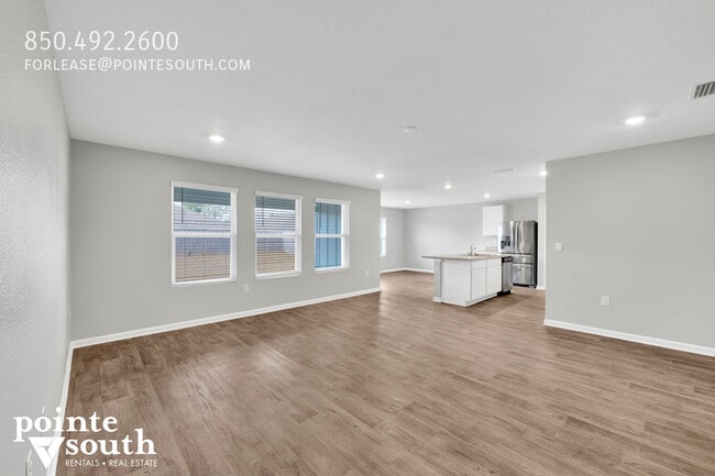 Photo - 7063 Abigail St