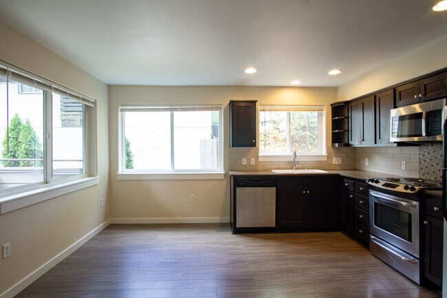 FALL IN LOVE: Bright Corner 2-Bdr w/ Patio... - FALL IN LOVE: Bright Corner 2-Bdr w/ Patio... Apartamento Unidad 101