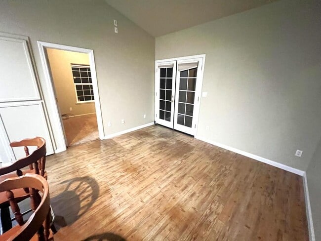 Photo - 61 Lambuth Ave