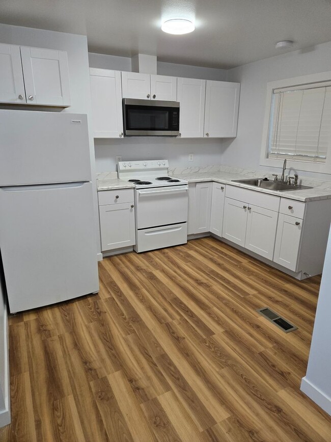 Photo - 110- ( P ) Unit 11052