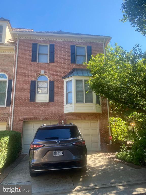 Photo - 6630 Hampton View Pl