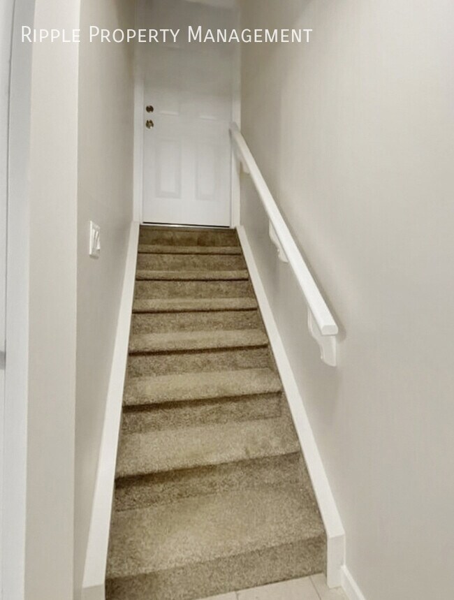 Photo - SPACIOUS 3-BED, 1-BATH LOWER SUITE | PRIVATE ENTRANCE | MODERN FINISHES