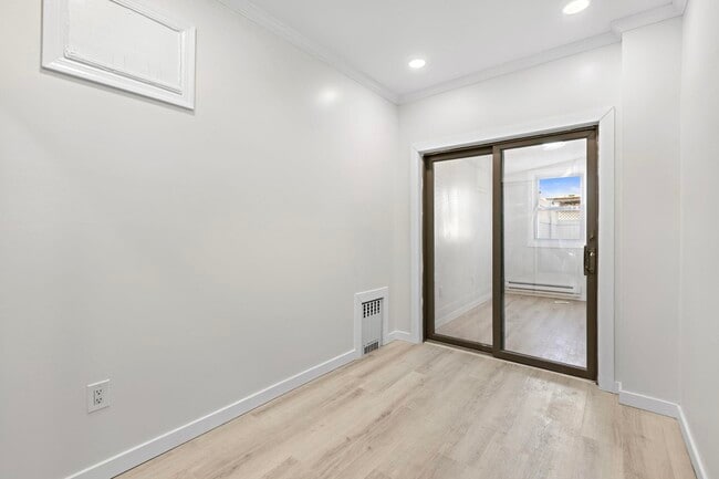 Photo - 600 67th St Unit 1