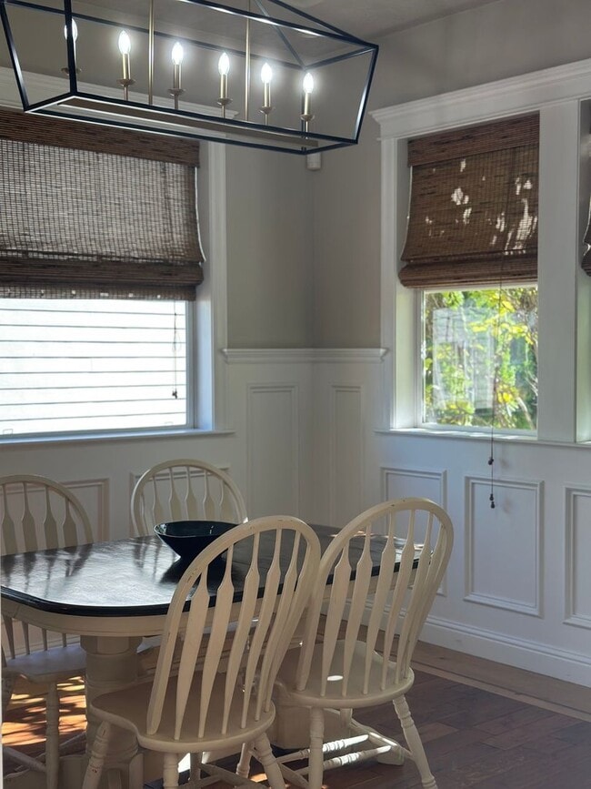 Photo - Amazing Price! Amazing Location!