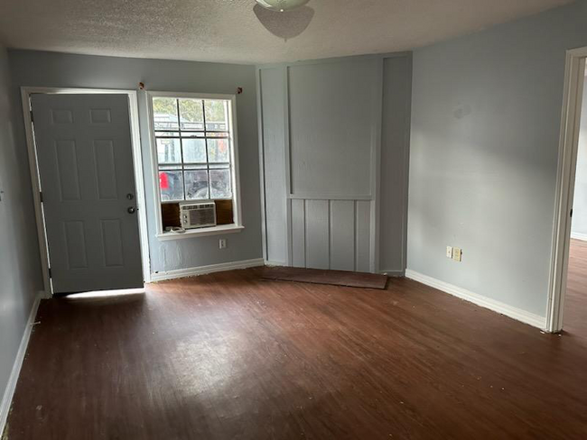 Photo - 222 Marigny Cir Apartment Unit B