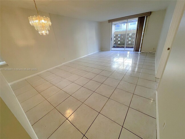 Photo - 403 NW 68th Ave Unidad 104