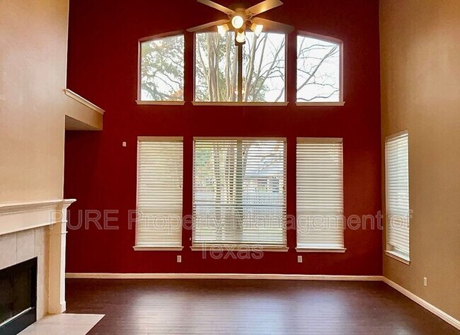 Photo - 7015 Tanaqua Ln