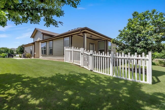 Photo - 711 Rolling Oak Dr Unit 123