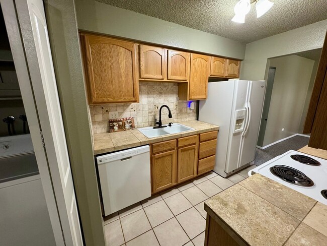 Charming 2BR Condo in Denver - Charming 2BR Condo in Denver