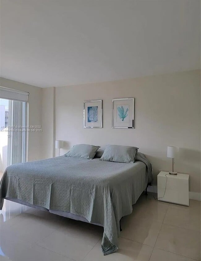 Photo - 150 Ocean Ln Dr Unidad 703