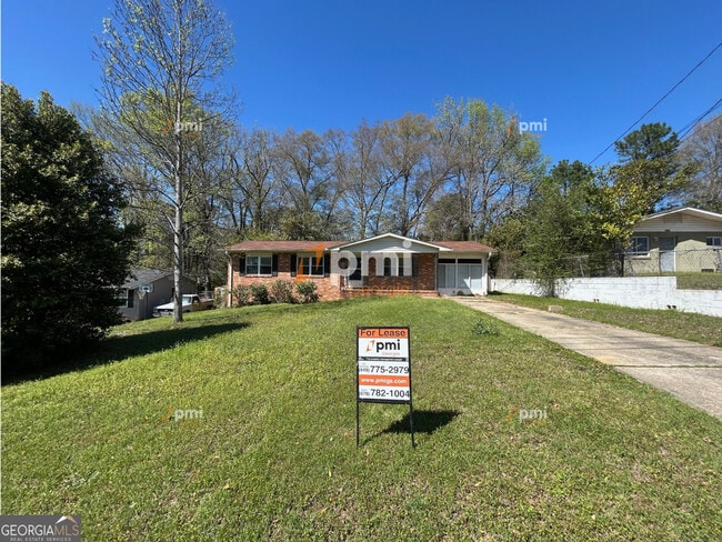 Building Photo - 1549 Barcelona Dr