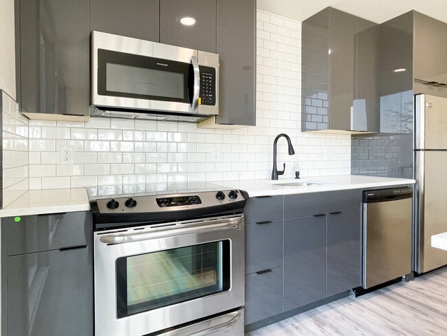 Photo - Canyon View Apartments