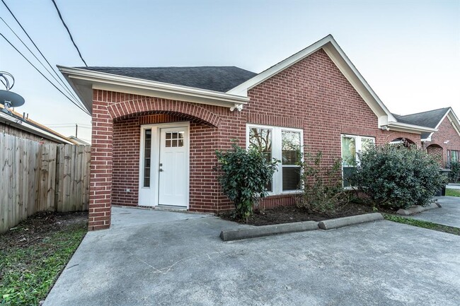 Photo - 1116 Ryon St Casa