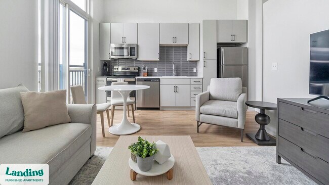 Photo - 545 Foster St Unidad 611.1403761