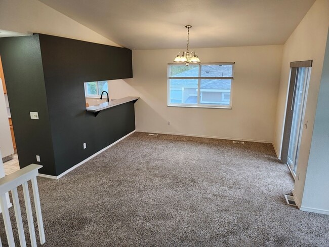 Photo - 705 Pearl Dr Apartment Unit B