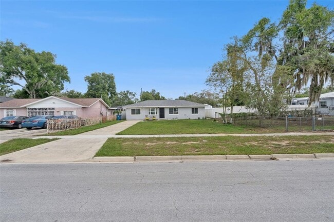 Photo - 210 E Palm St